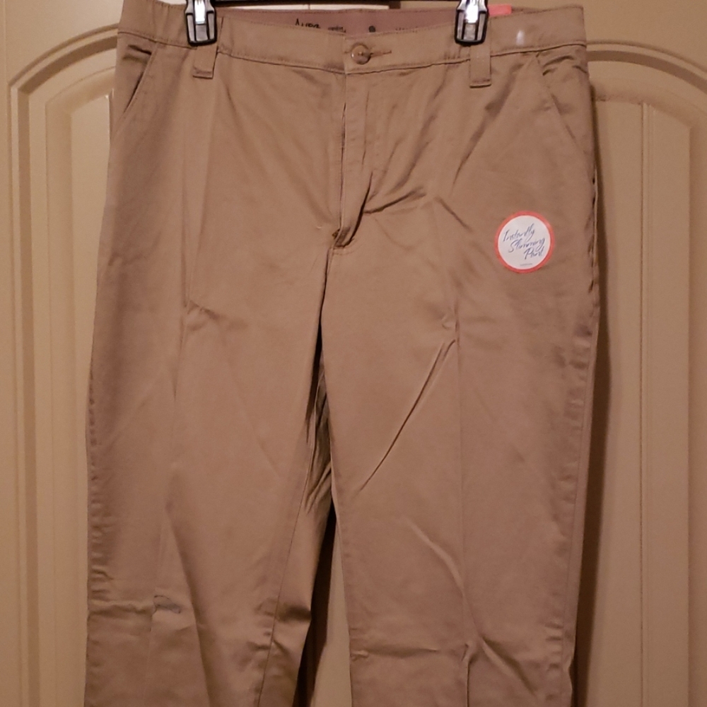 Aura by Wrangler pants